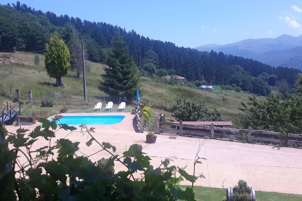 Caserio Vasco Con Piscina Y Barbacoa Orozko Esterno foto