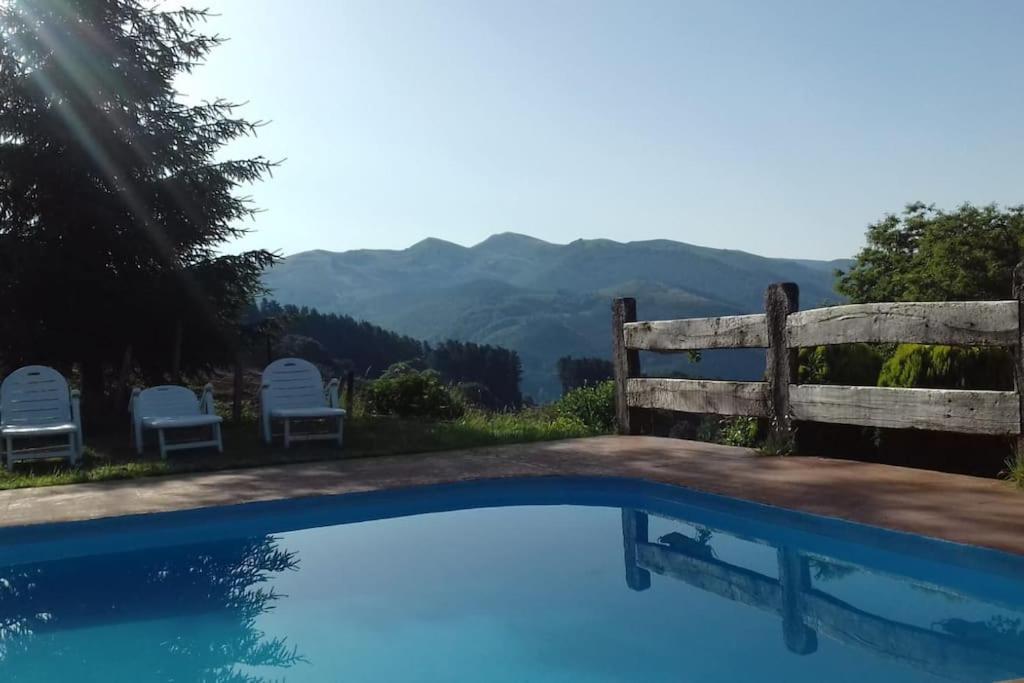 Caserio Vasco Con Piscina Y Barbacoa Orozko Esterno foto