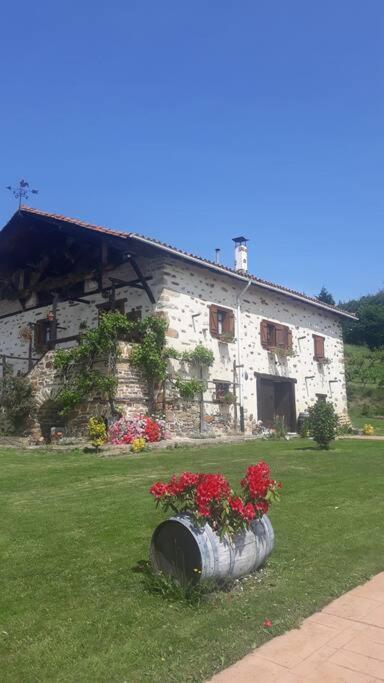 Caserio Vasco Con Piscina Y Barbacoa Orozko Esterno foto